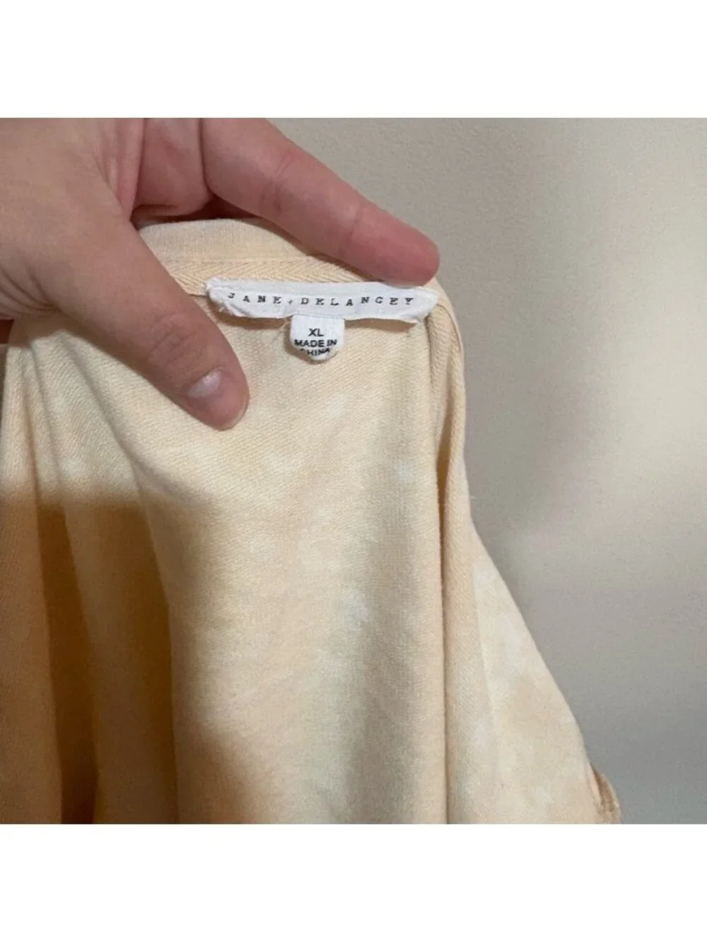Cream Short-Sleeve Button-Tab Sweatshirt - Picture 3 of 3